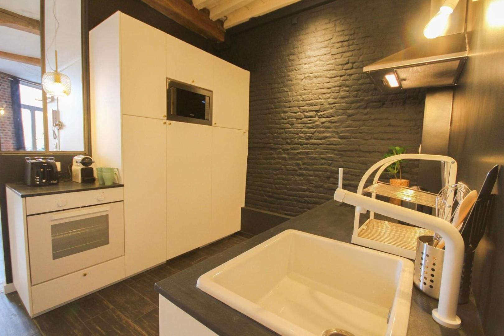 In The Heart Of Old Lille: Rue De La Monnaie Apartment Exterior photo